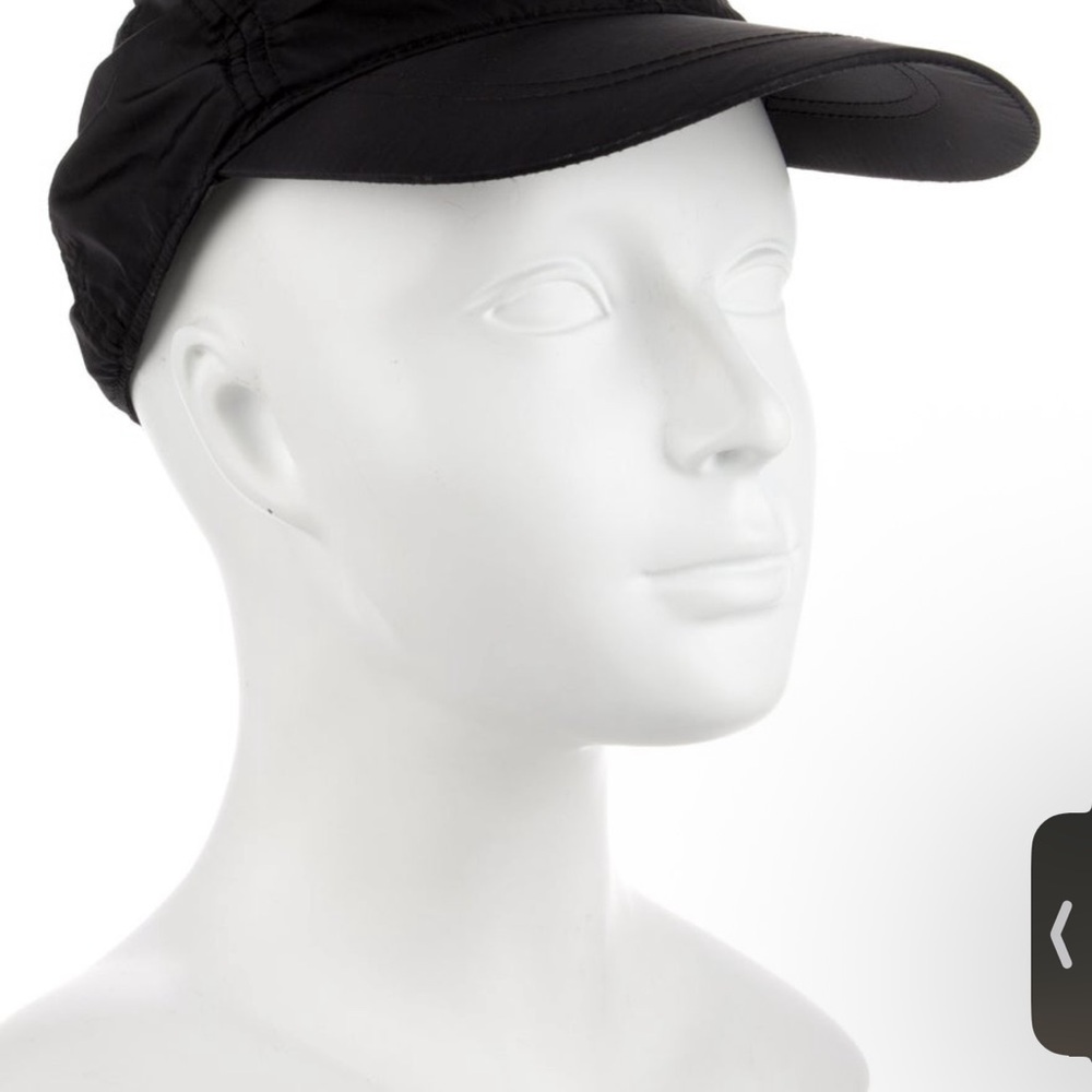 Prada chic and classic Cap - Picture 3 of 3